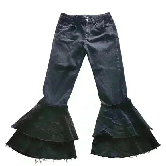 *RARE* BDG High-Rise Two-Tiered Ruffle Flare Jeans in Black - Size 25 - Picture 3 of 6